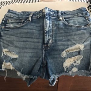 American Eagle cut off shorts with lace pocket